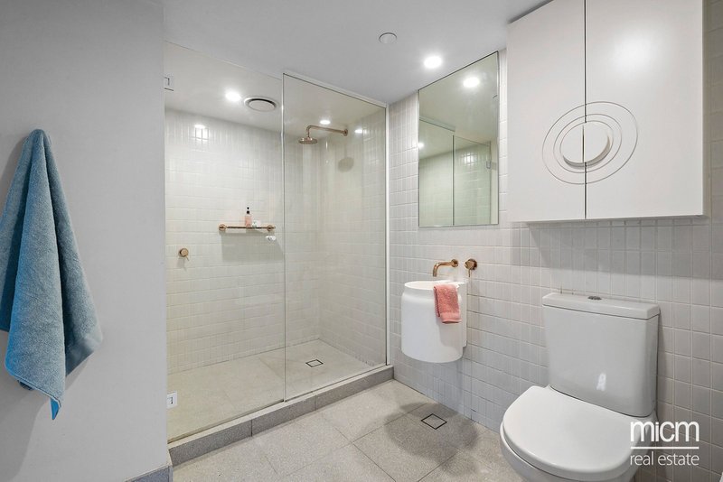 Photo - 211/681 Chapel Street, South Yarra VIC 3141 - Image 7