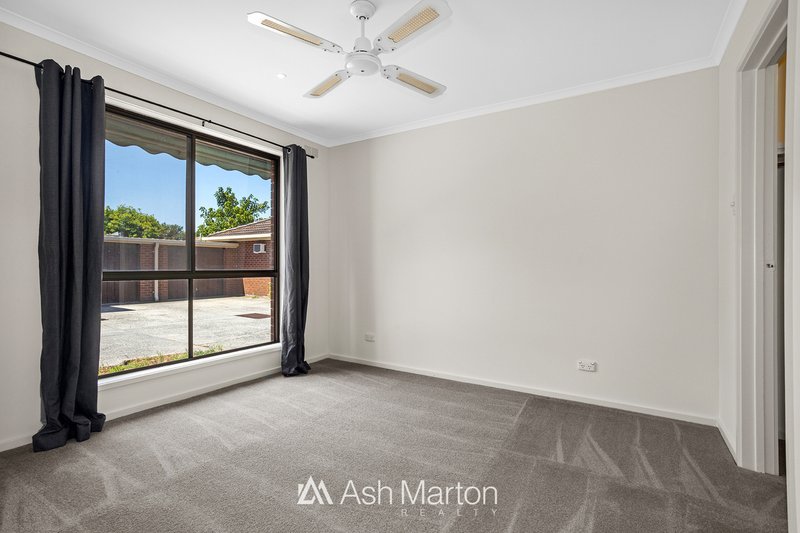 Photo - 2/117-119 Lindrum Road, Frankston VIC 3199 - Image 3