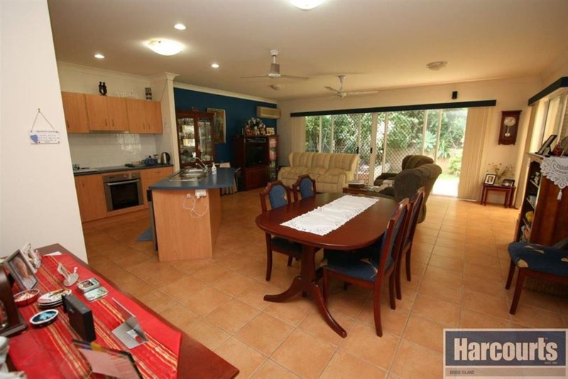 Photo - 2/117 Cosmos Ave , Banksia Beach QLD 4507 - Image 6