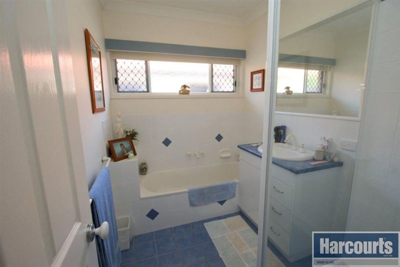 Photo - 2/117 Cosmos Ave , Banksia Beach QLD 4507 - Image 10