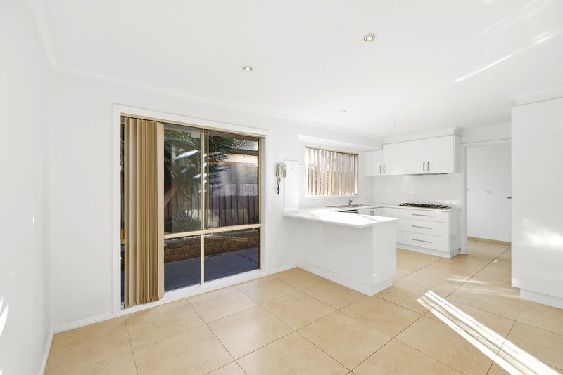 Photo - 21/17 Pilmer Street, Bacchus Marsh VIC 3340 - Image 6