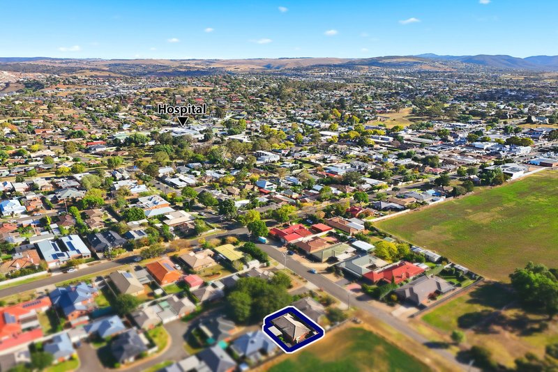 Photo - 21/17 Pilmer Street, Bacchus Marsh VIC 3340 - Image 21