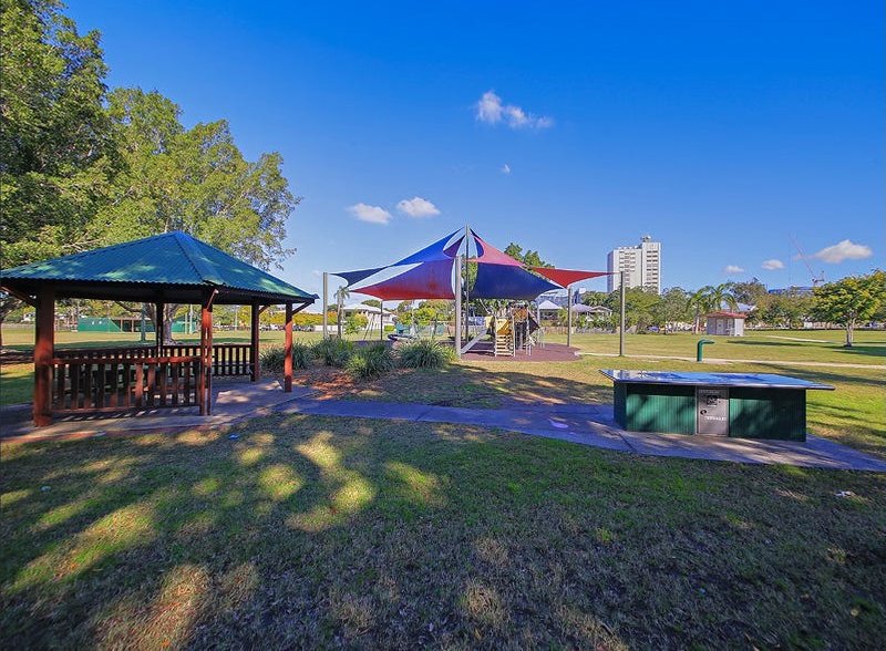 Photo - 2/117 Rawlins Street, Kangaroo Point QLD 4169 - Image 8