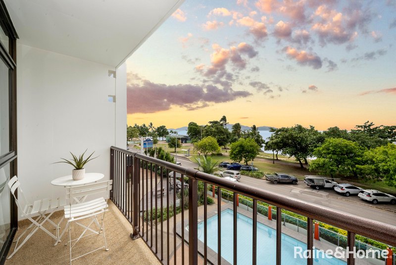 Photo - 211/75 The Strand , North Ward QLD 4810 - Image 2