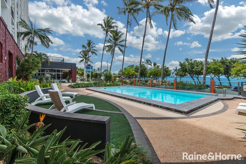 Photo - 211/75 The Strand , North Ward QLD 4810 - Image 3
