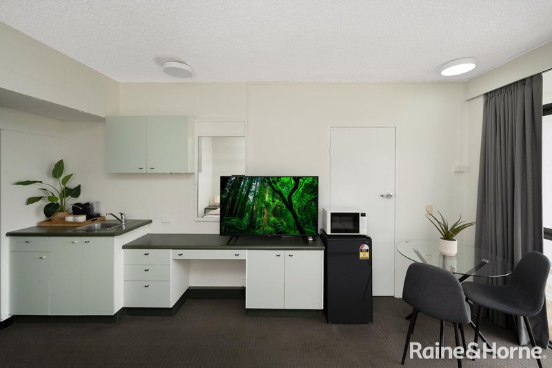 Photo - 211/75 The Strand , North Ward QLD 4810 - Image 5