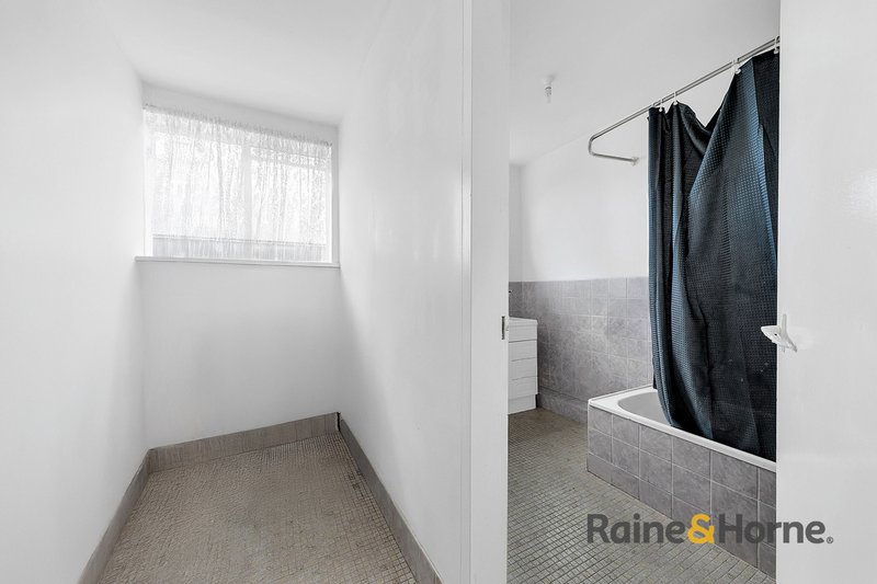 Photo - 2/118 Cuthbert Street, Broadmeadows VIC 3047 - Image 6