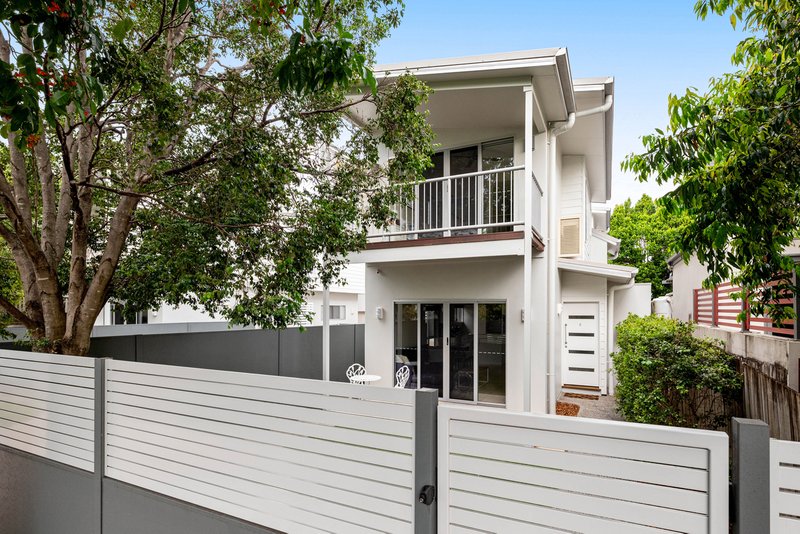 2/119 Baringa Street, Morningside QLD 4170