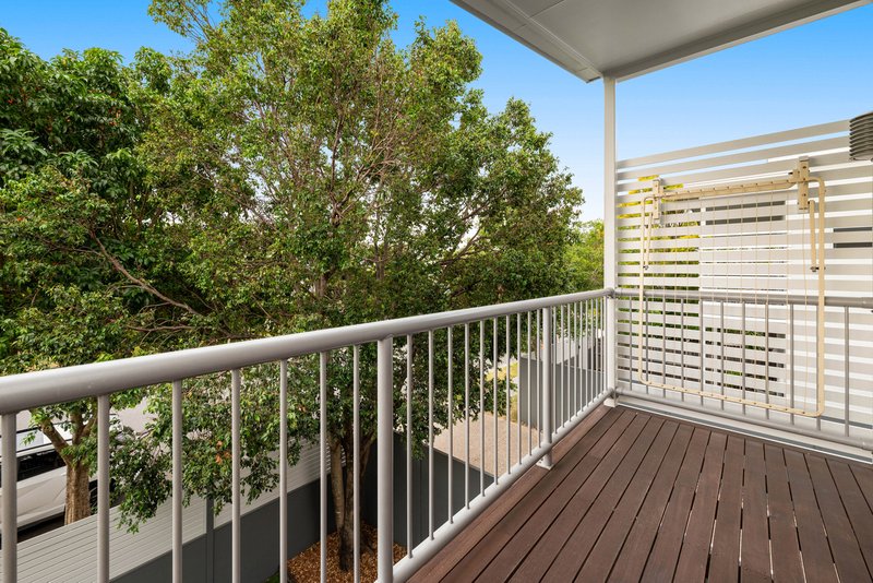 Photo - 2/119 Baringa Street, Morningside QLD 4170 - Image 17