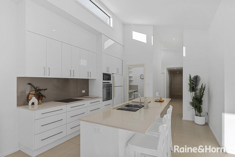 Photo - 2/119 Bateau Bay Road, Bateau Bay NSW 2261 - Image 4