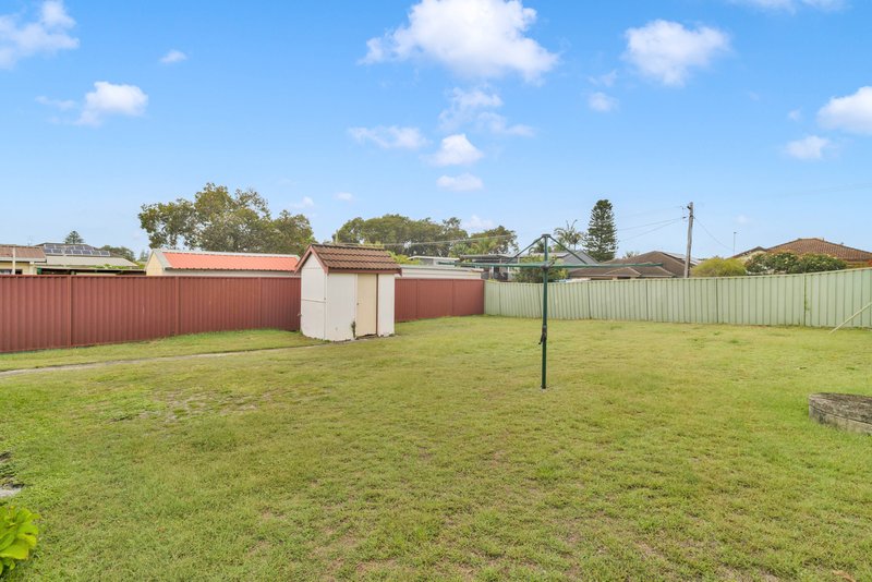 Photo - 2/119 Stella Street, Long Jetty NSW 2261 - Image 2