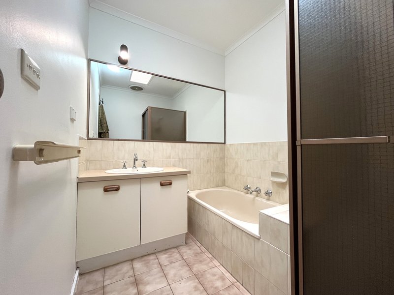 Photo - 2/119a Rennie Street, Coburg VIC 3058 - Image 6
