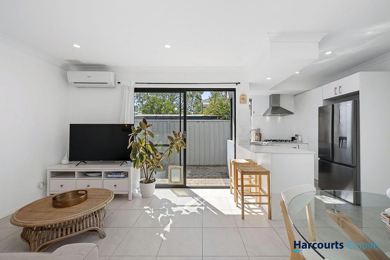 Photo - 211A Holbeck Street, Doubleview WA 6018 - Image 9