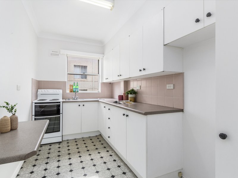 Photo - 2/12-14 Boronia St , Dee Why NSW 2099 - Image 4