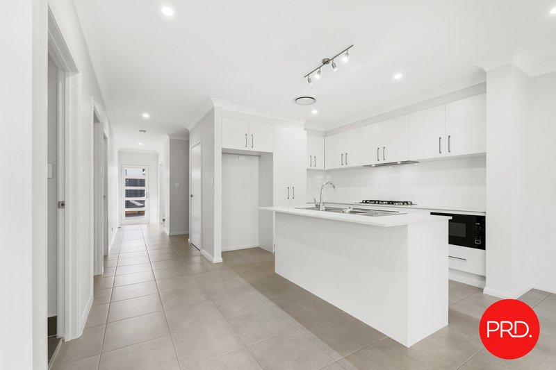 Photo - 2/12-14 Dudley Avenue, Bankstown NSW 2200 - Image 3