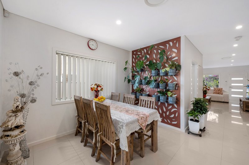 Photo - 2/12-14 Gowrie Avenue, Punchbowl NSW 2196 - Image 2