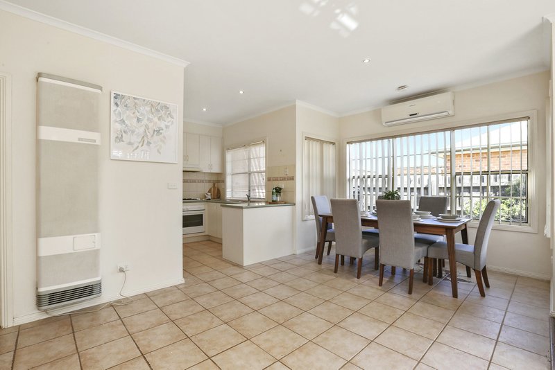 Photo - 2/12-14 Rennie Street, Lara VIC 3212 - Image 3