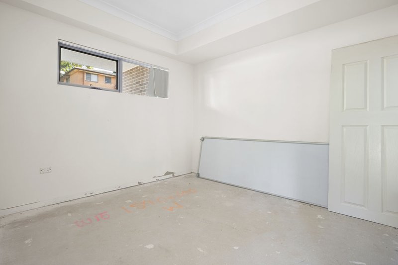 Photo - 2/12-14 Stimson Street, Guildford NSW 2161 - Image 6