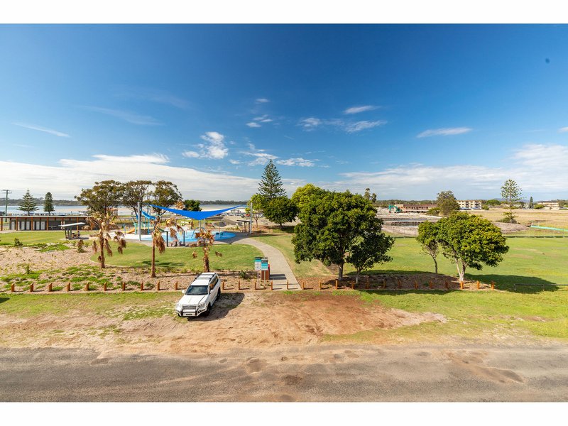 Photo - 21/2-6 Taree Street, Tuncurry NSW 2428 - Image 12