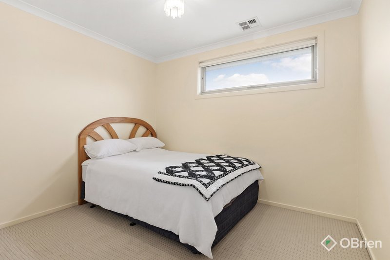 Photo - 2/12 Andrews Street, Spotswood VIC 3015 - Image 6