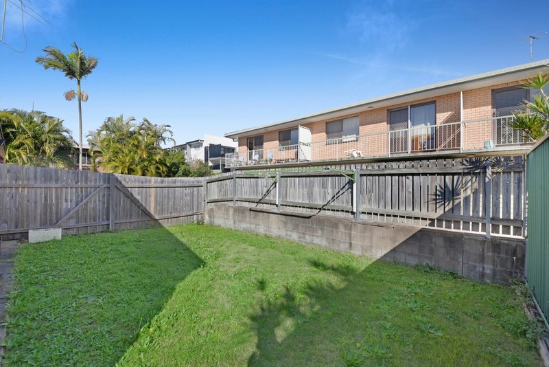 Photo - 2/12 Ardill Street, Zillmere QLD 4034 - Image 8