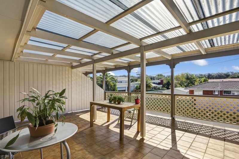 Photo - 2/12 Bellbird Avenue, Terrigal NSW 2260 - Image 5