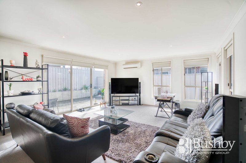 Photo - 2/12 Bethune Place, Newnham TAS 7248 - Image 5