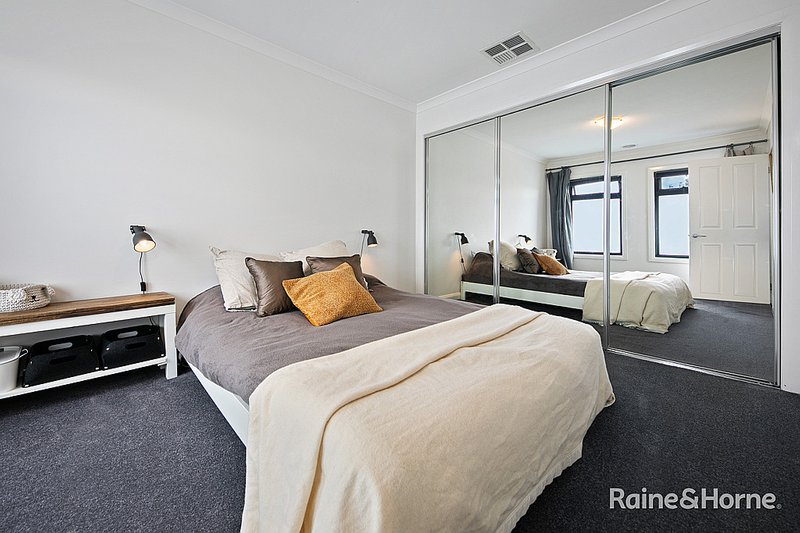 Photo - 2/12 Blair Street, Broadmeadows VIC 3047 - Image 9