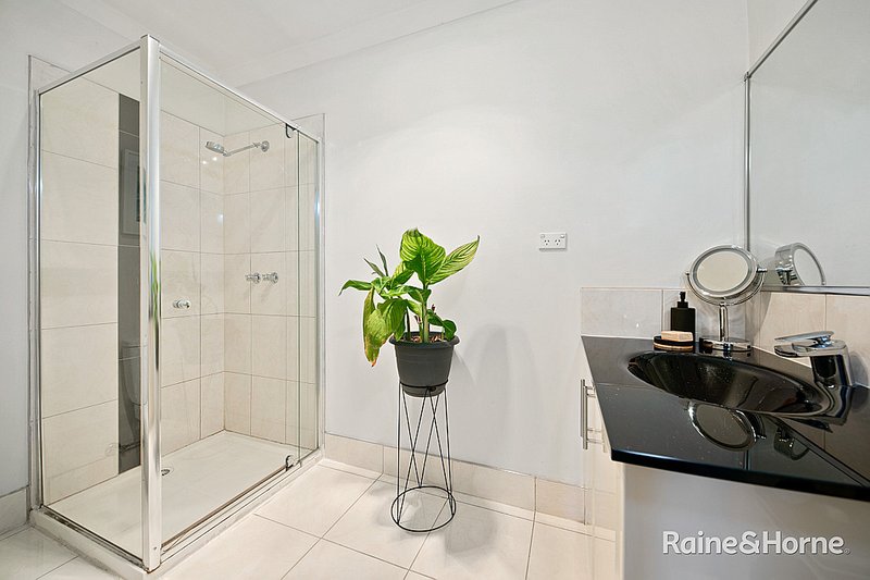 Photo - 2/12 Blair Street, Broadmeadows VIC 3047 - Image 10