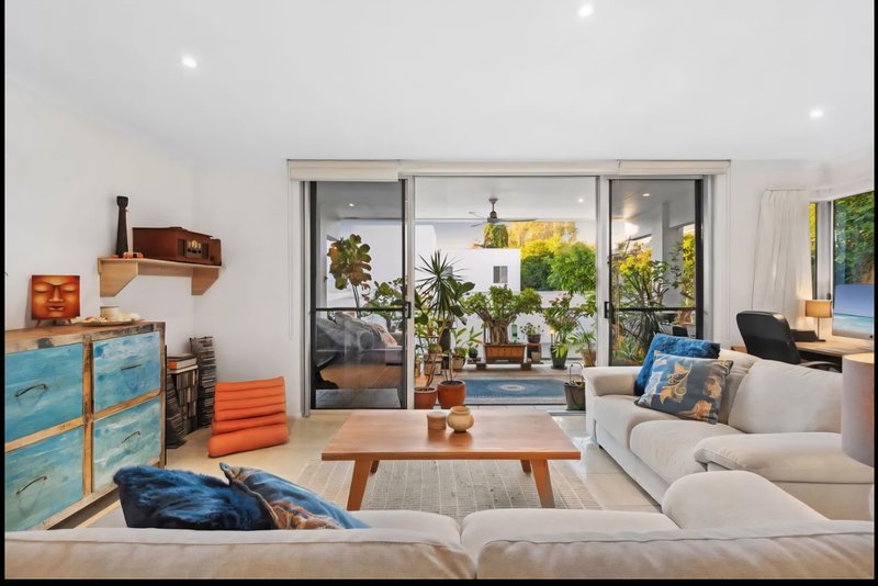 Photo - 2/12 Blakesley Street, Tewantin QLD 4565 - Image 5