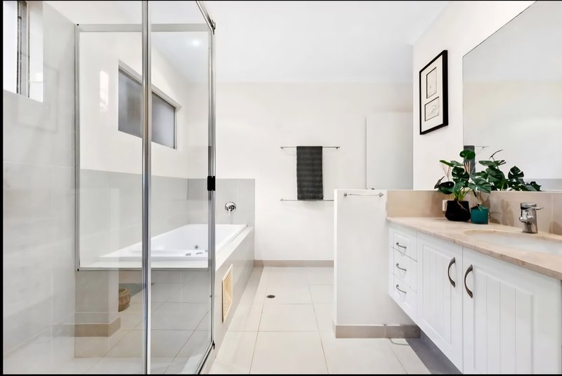 Photo - 2/12 Blakesley Street, Tewantin QLD 4565 - Image 9