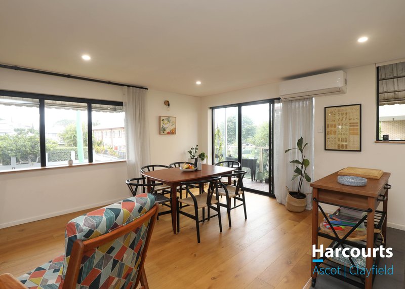 Photo - 2/12 Bonney Avenue, Clayfield QLD 4011 - Image 4