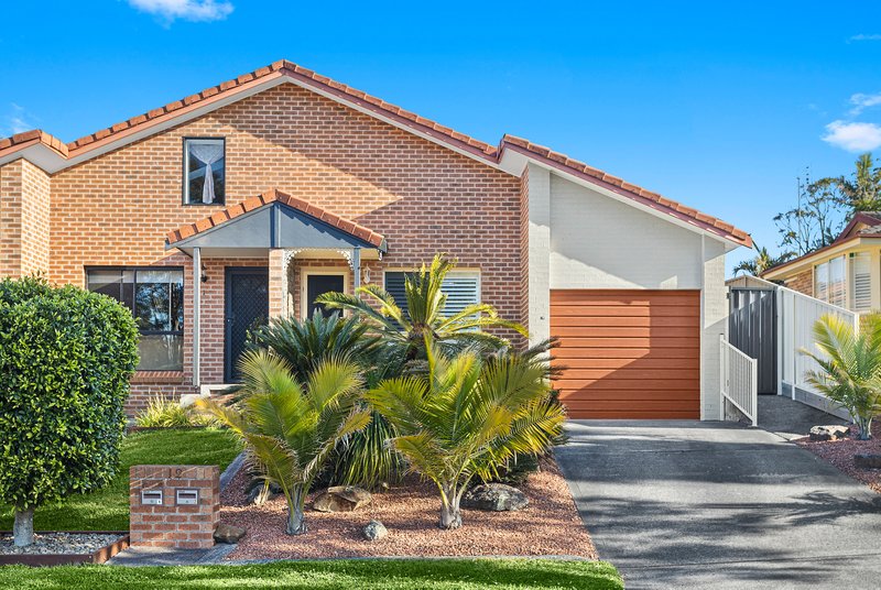 2/12 Borang Place, Flinders NSW 2529