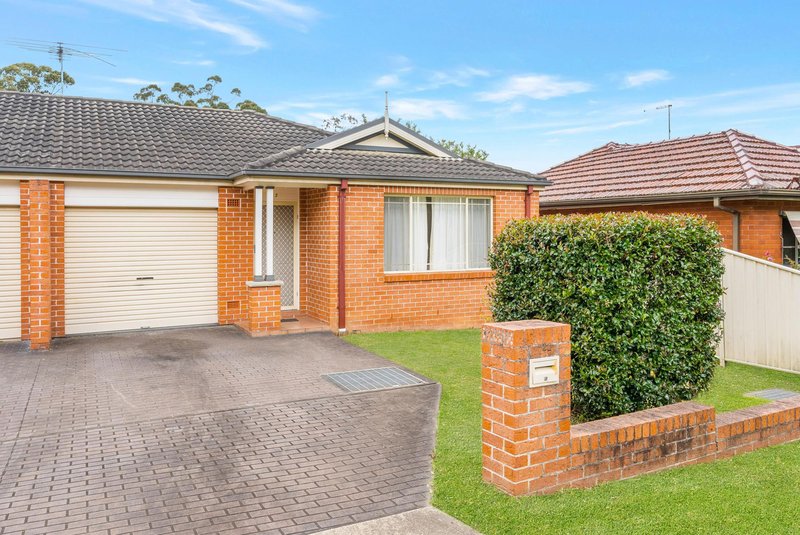 Photo - 2/12 Boyd Street, Blacktown NSW 2148 - Image 1