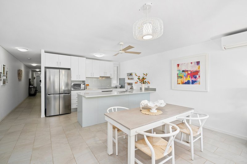 Photo - 2/12 Cape Three Points Road, Avoca Beach NSW 2251 - Image 3