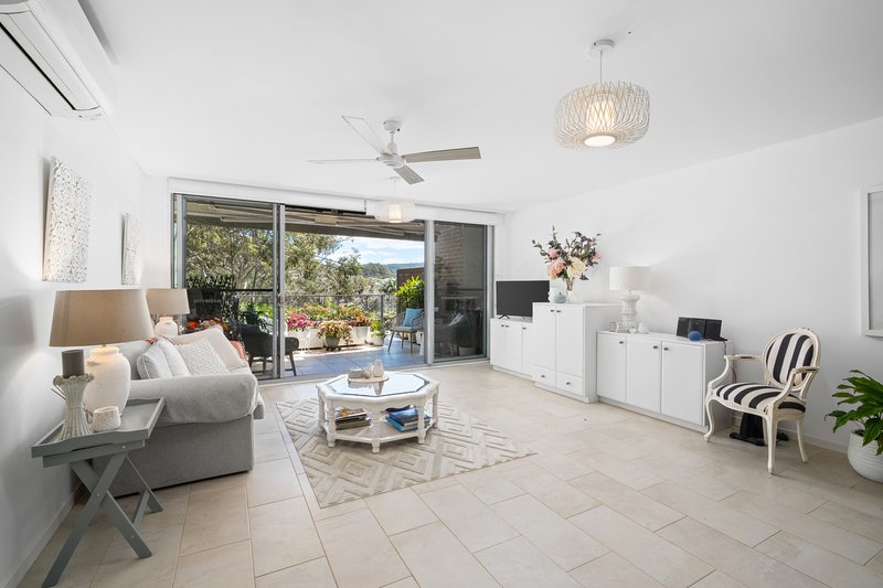 Photo - 2/12 Cape Three Points Road, Avoca Beach NSW 2251 - Image 4
