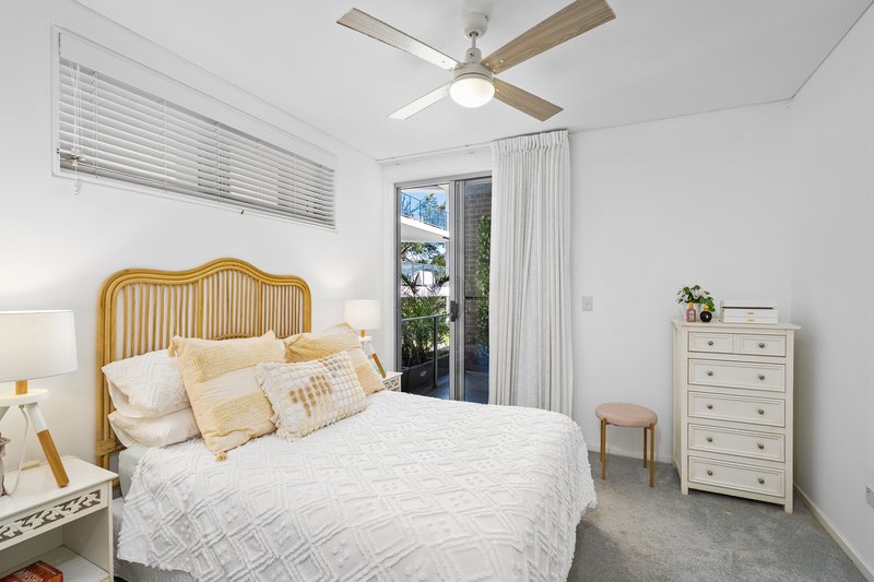 Photo - 2/12 Cape Three Points Road, Avoca Beach NSW 2251 - Image 9