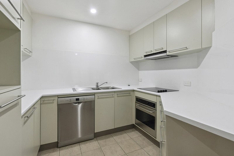 Photo - 2/12 Challis Street, Dickson ACT 2602 - Image 7