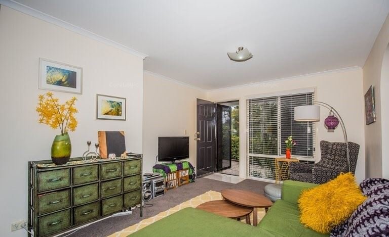 Photo - 2/12 Clara Street, Annerley QLD 4103 - Image 2