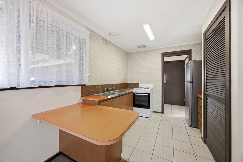 Photo - 2/12 Clematis Avenue, Ferntree Gully VIC 3156 - Image 5