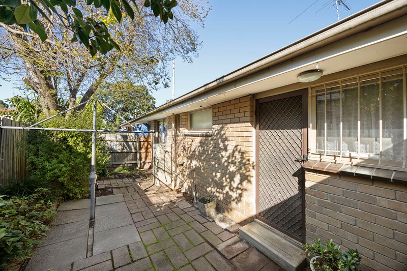 Photo - 2/12 Clematis Avenue, Ferntree Gully VIC 3156 - Image 10