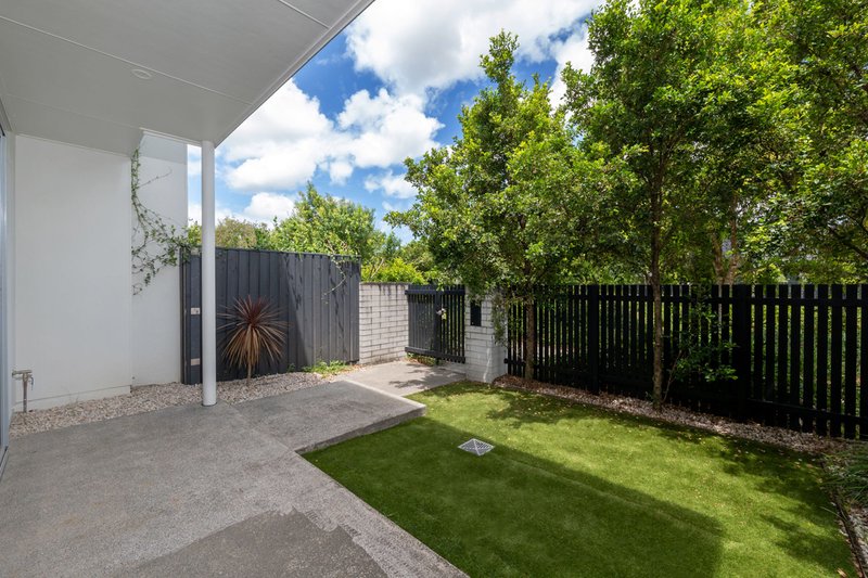 Photo - 2/12 Dann Walk, Palmview QLD 4553 - Image 11