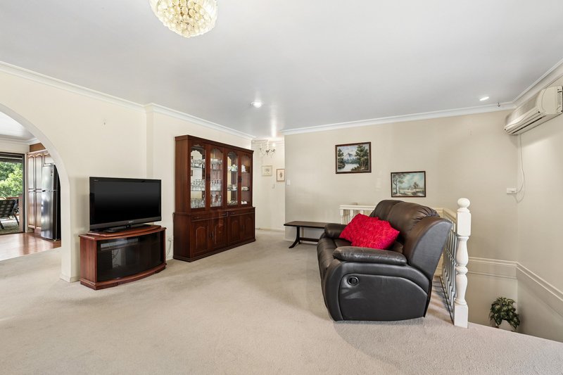 Photo - 212 D'Arcy Road, Seven Hills QLD 4170 - Image 2