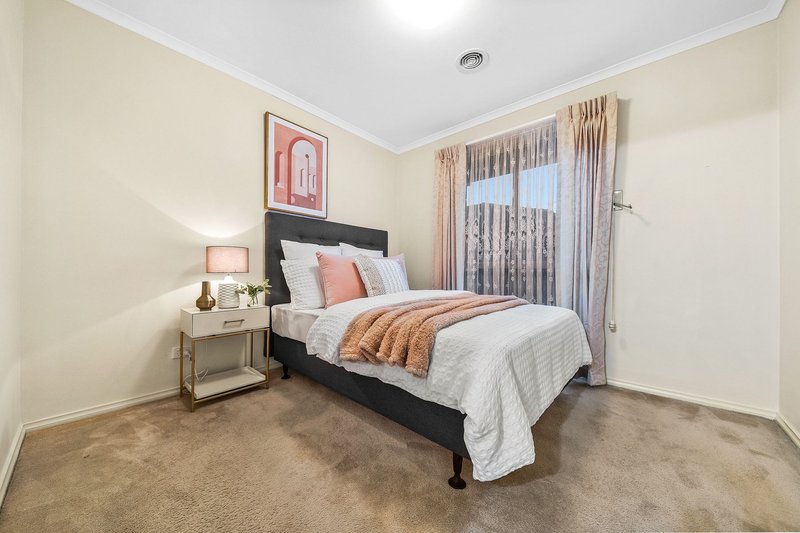 Photo - 2/12 David Street, Noble Park VIC 3174 - Image 11