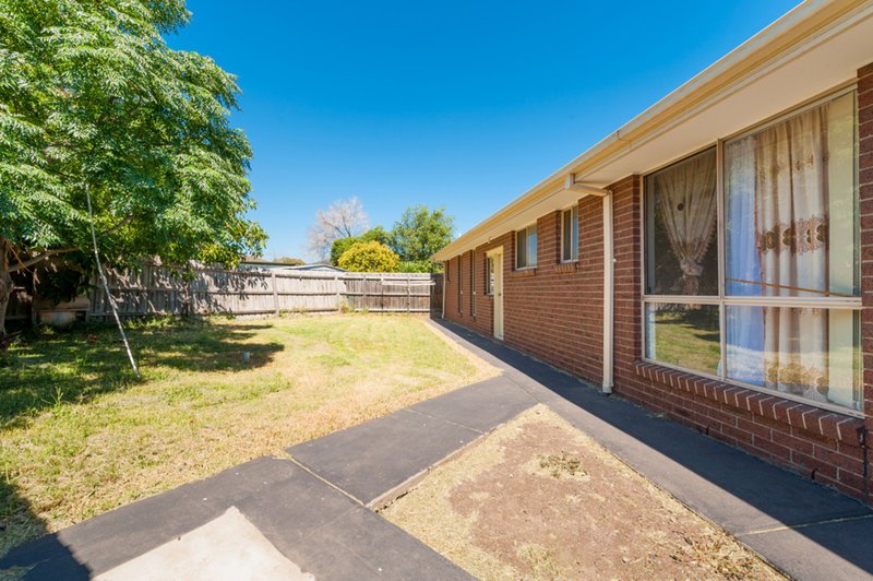 Photo - 2/12 Eureka Court, Kings Park VIC 3021 - Image 11