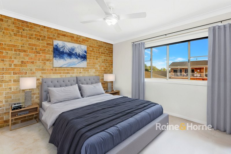 Photo - 2/12 Farnell Road, Woy Woy NSW 2256 - Image 3