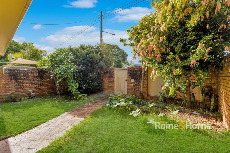 Photo - 2/12 Farnell Road, Woy Woy NSW 2256 - Image 7