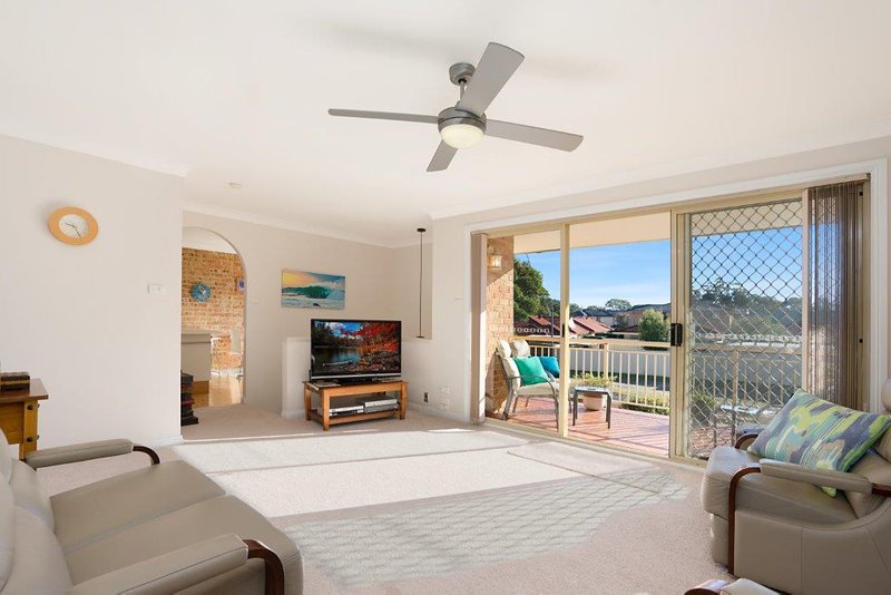 Photo - 2/12 Farnell Road, Woy Woy NSW 2256 - Image 5