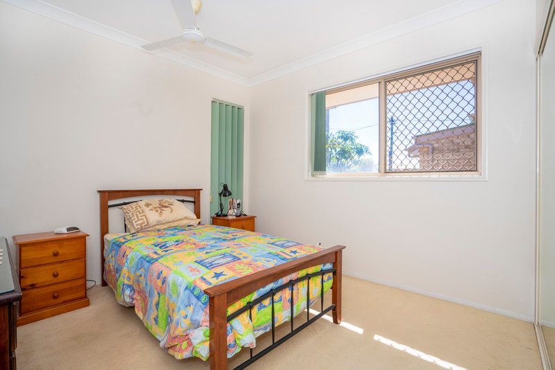 Photo - 2/12 Fourth Avenue, Bongaree QLD 4507 - Image 9