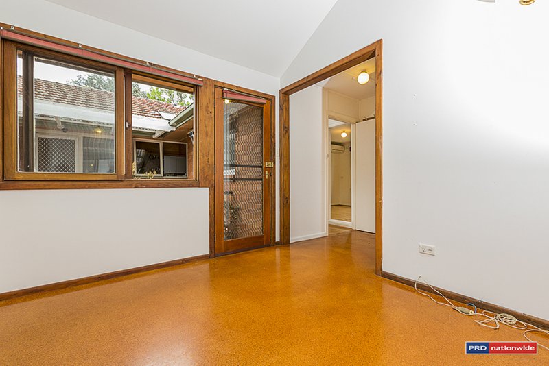 Photo - 2/12 Fox Place, Lyneham ACT 2602 - Image 3